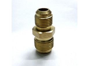 з'єднувач 3/8-/- 5/8"